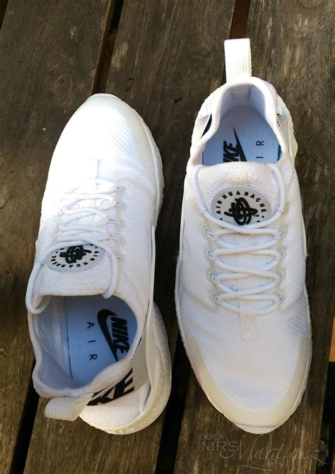 nike huarache ultra white fake